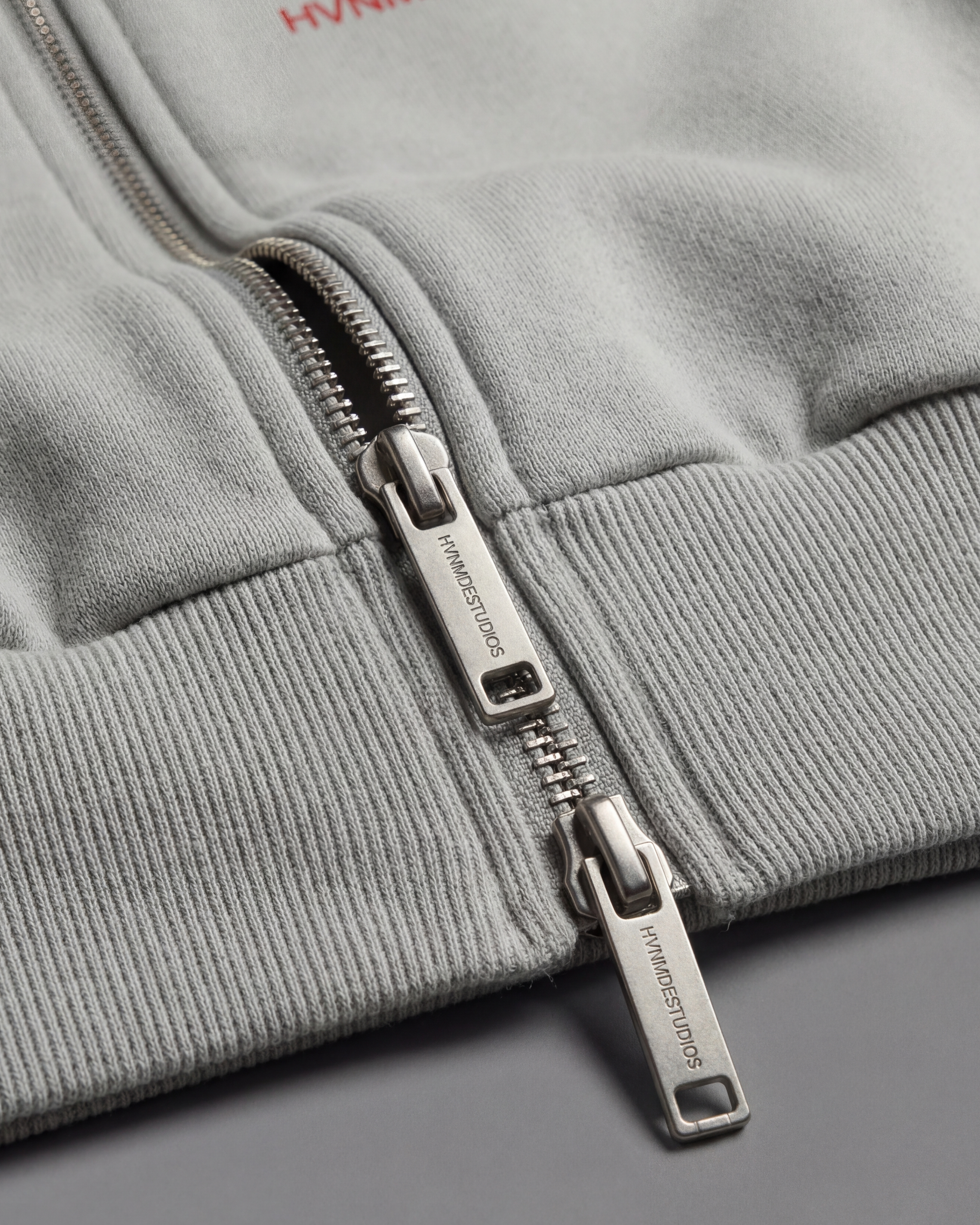 HVY ZIP V1 // INFRARED